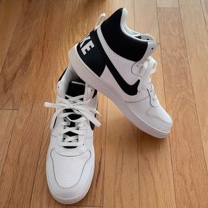 Nike high tops sneakers. Men’s. Size 10.5 NEW